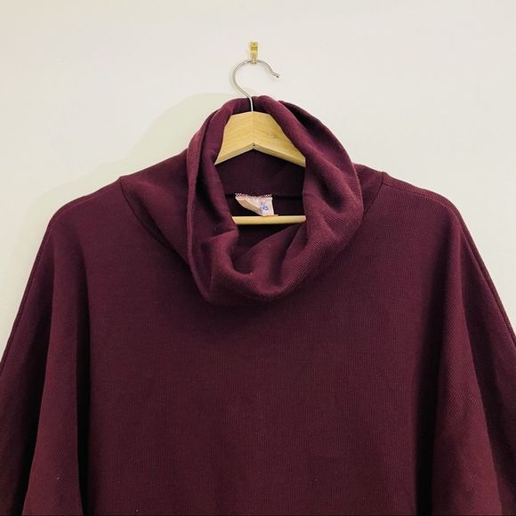 Vintage | Burgundy “Weekenders” Mock Neck Tunic Dress - Picture 2 of 14